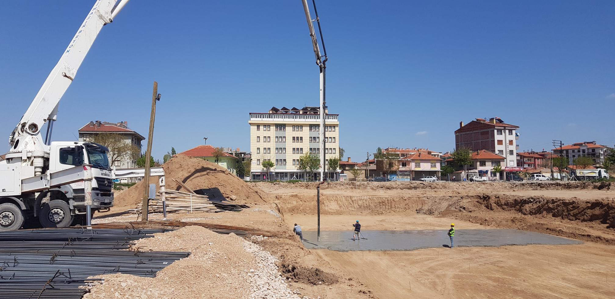 A Blok Temel Çalışmaları başladı